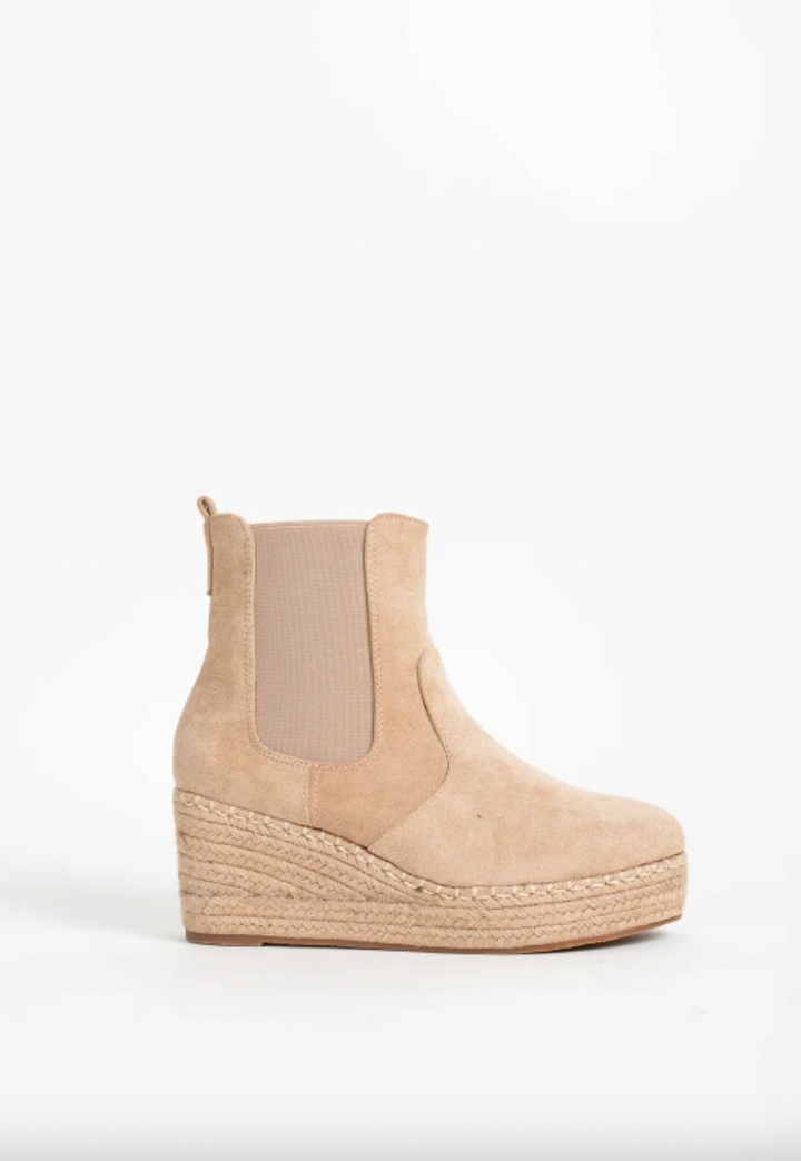 LOW BOOT PROFILE - BEIGE